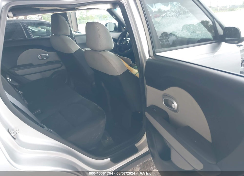 2018 KIA SOUL VIN: KNDJN2A26J7595138