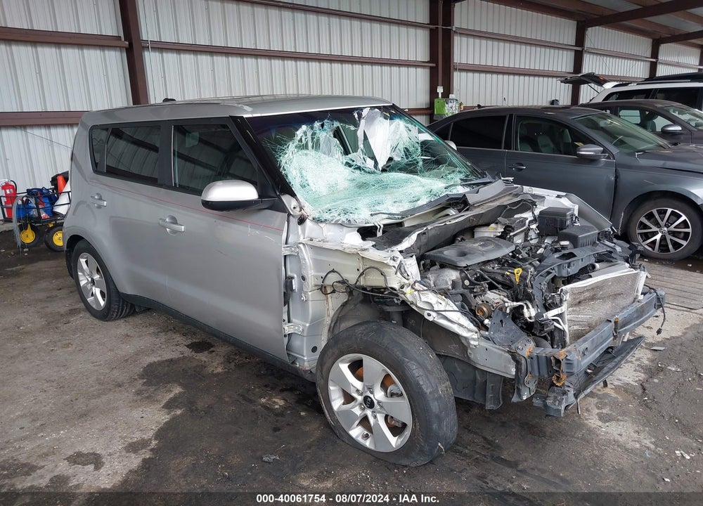 2018 KIA SOUL VIN: KNDJN2A26J7595138