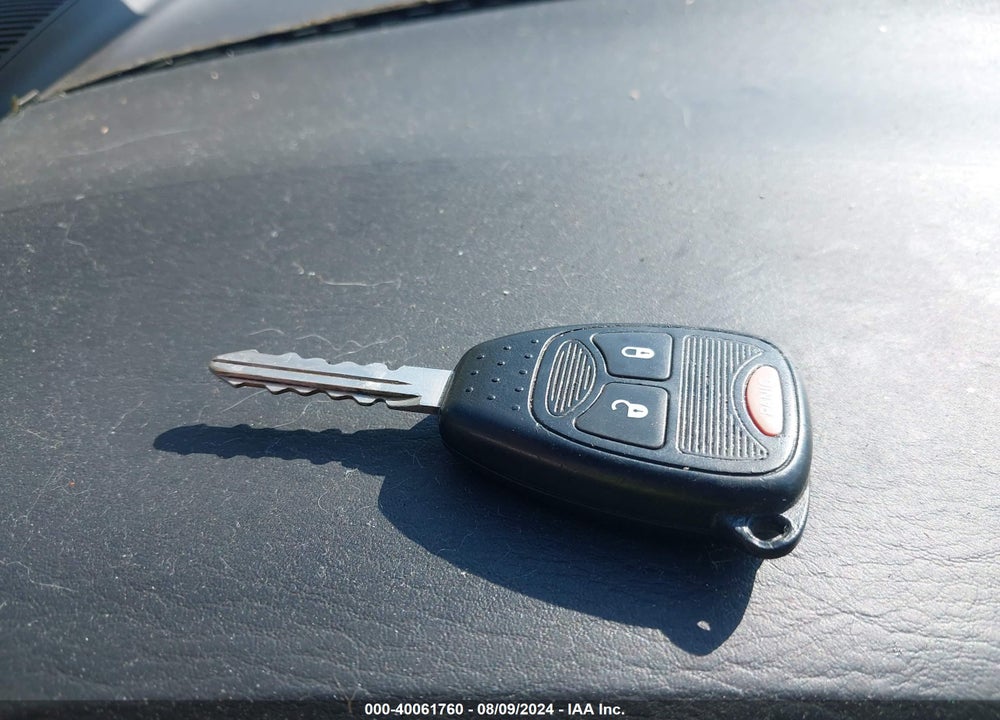 2005 CHRYSLER TOWN & COUNTRY LX VIN: 2C4GP44R05R171399