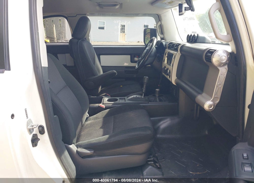 2010 TOYOTA FJ CRUISER VIN: JTEBU4BF1AK097894