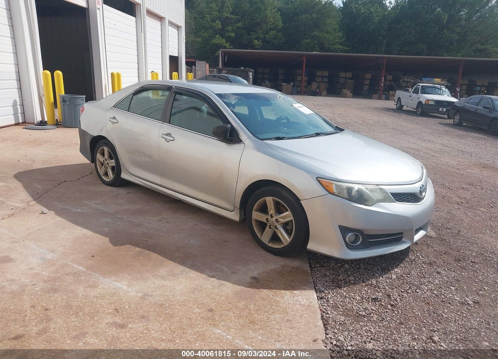 2013 TOYOTA CAMRY SE VIN: 4T1BF1FK8DU278774