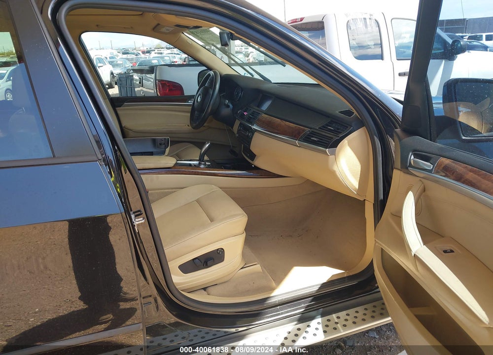 2011 BMW X5 XDRIVE35I/XDRIVE35I PREMIUM/XDRIVE35I SPORT ACTIVITY VIN: 5UXZV4C55BL403382