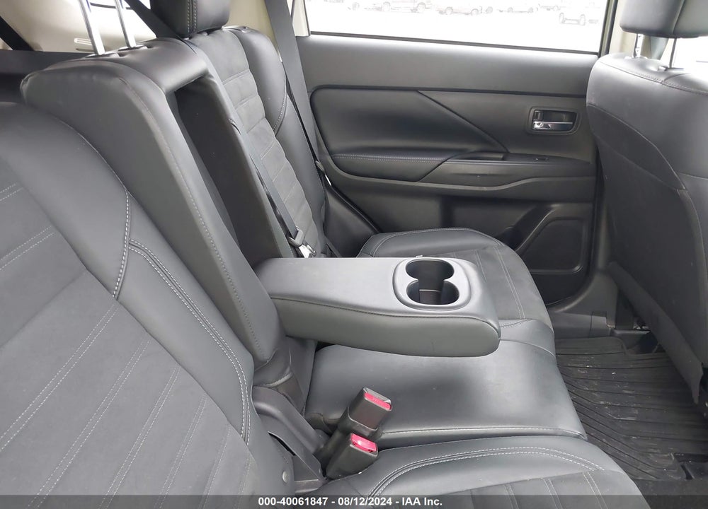 2020 MITSUBISHI OUTLANDER SE 2.4 VIN: JA4AD3A34LZ040272