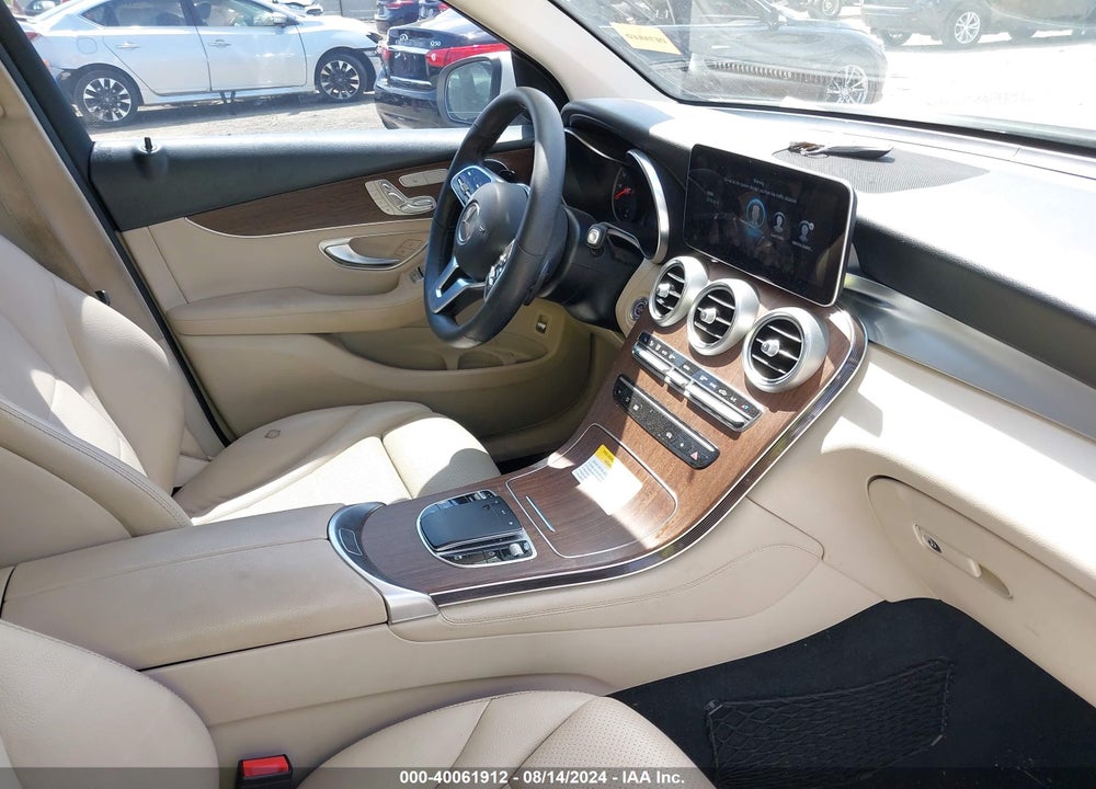2020 MERCEDES-BENZ GLC 300 VIN: WDC0G8DB1LF693811
