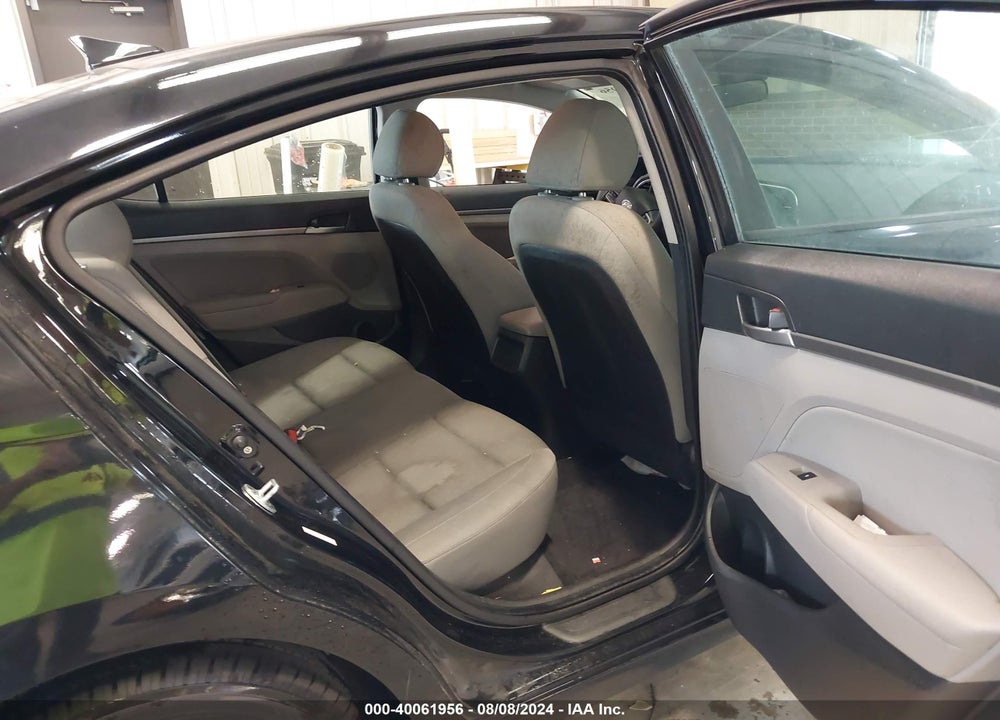 2017 HYUNDAI ELANTRA SE VIN: KMHD84LF0HU060412