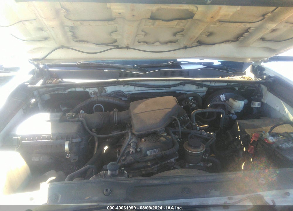 2019 TOYOTA TACOMA SR VIN: 5TFAX5GNXKX140372
