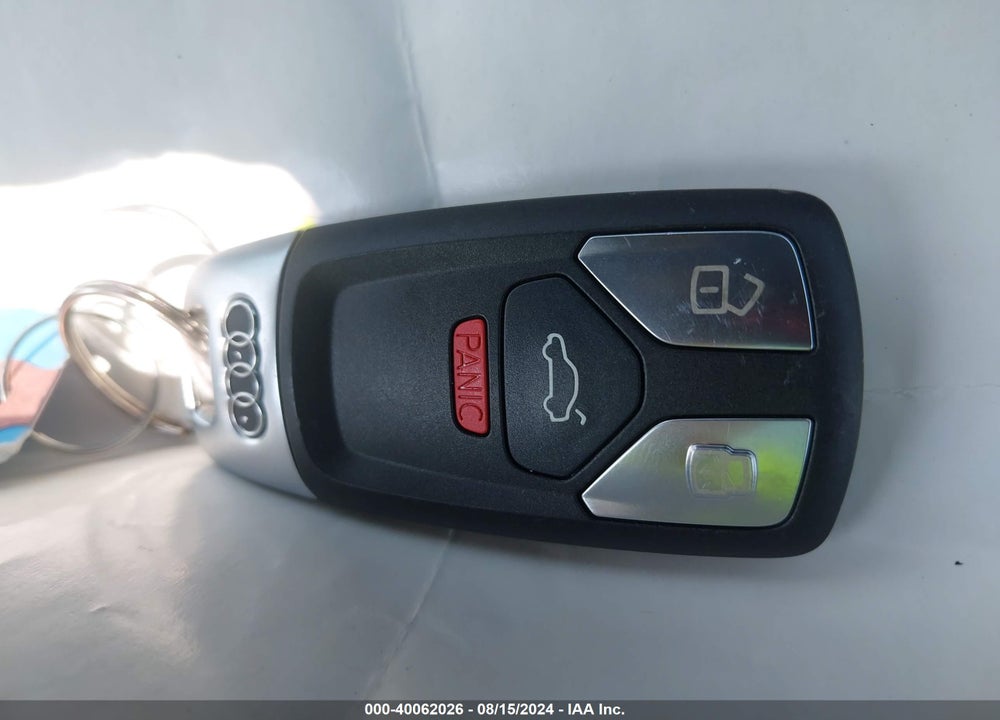 2017 AUDI A4 2.0T PREMIUM VIN: WAUANAF45HN005194