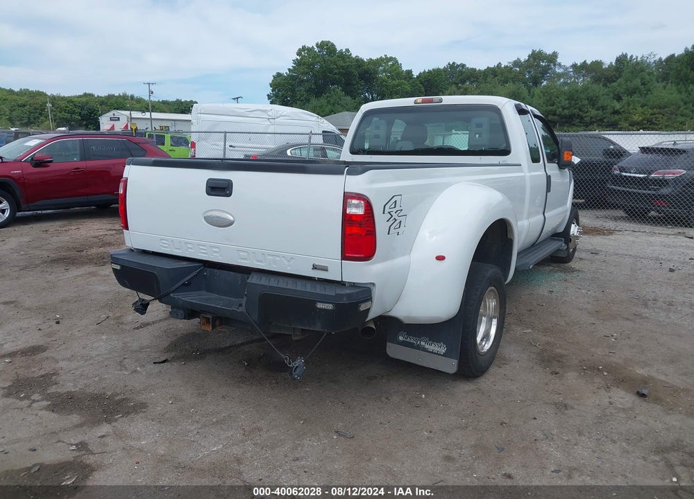 2011 FORD F-350 XL VIN: 1FT8X3D64BEC71020