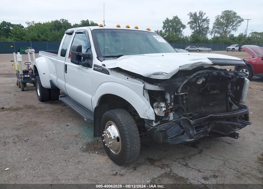 2011 FORD F-350 XL VIN: 1FT8X3D64BEC71020