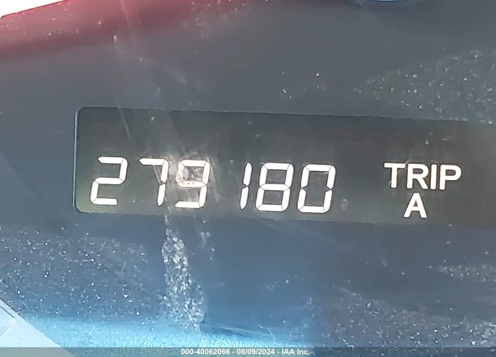 2006 HONDA PILOT EX VIN: 2HKYF18416H500095