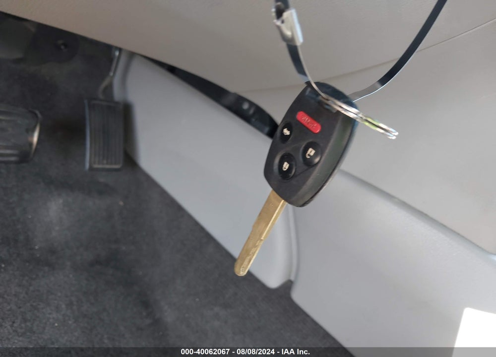 2009 HONDA ACCORD 2.4 EX VIN: 1HGCP26759A193960
