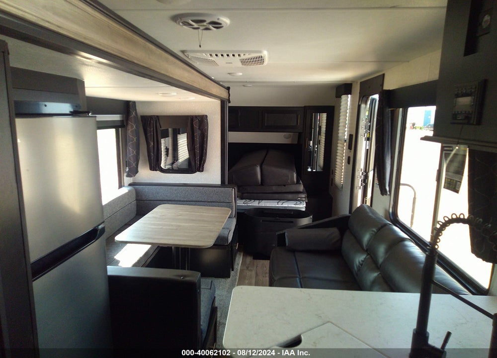 2022 FOREST RIVER GREY WOLF VIN: 4X4TCKE25NX157865