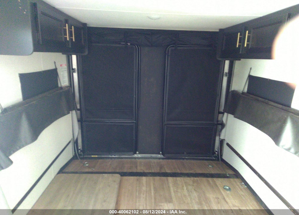 2022 FOREST RIVER GREY WOLF VIN: 4X4TCKE25NX157865