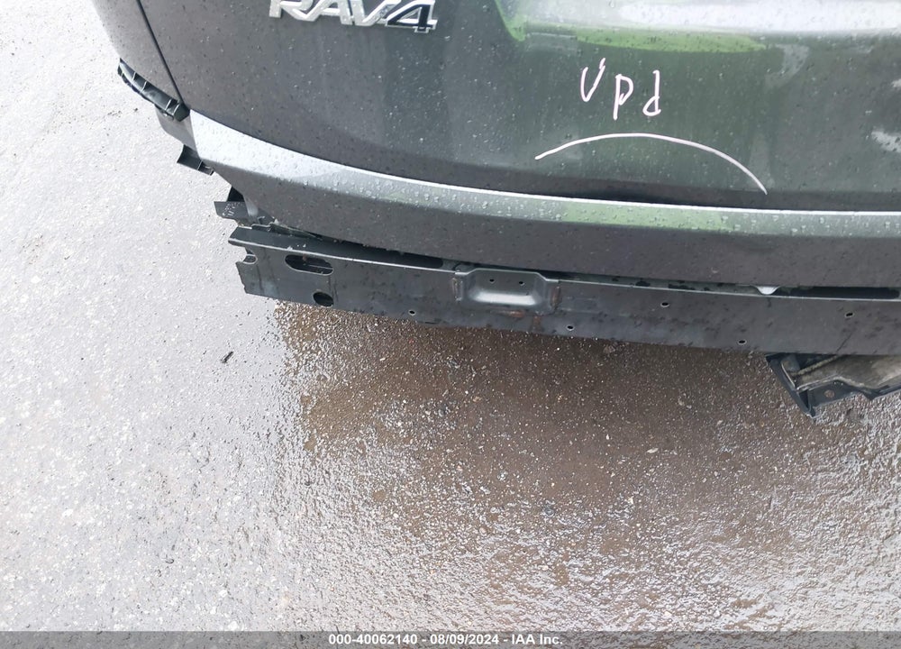2017 TOYOTA RAV4 XLE VIN: JTMRFREV1HJ142278