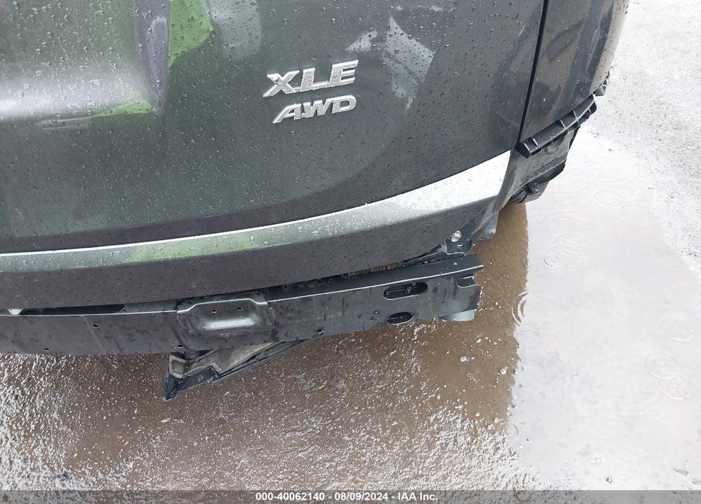 2017 TOYOTA RAV4 XLE VIN: JTMRFREV1HJ142278