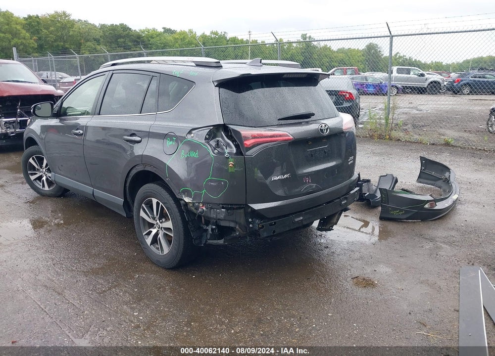 2017 TOYOTA RAV4 XLE VIN: JTMRFREV1HJ142278