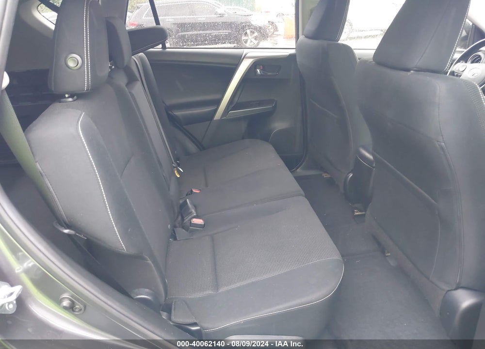 2017 TOYOTA RAV4 XLE VIN: JTMRFREV1HJ142278