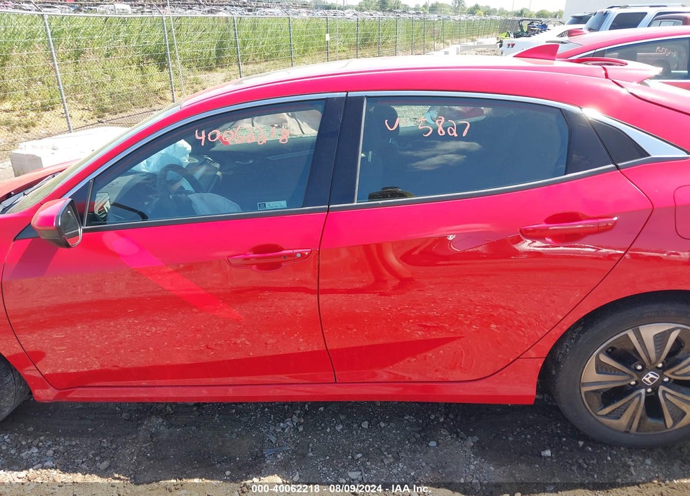 2018 HONDA CIVIC EX VIN: SHHFK7H59JU215827