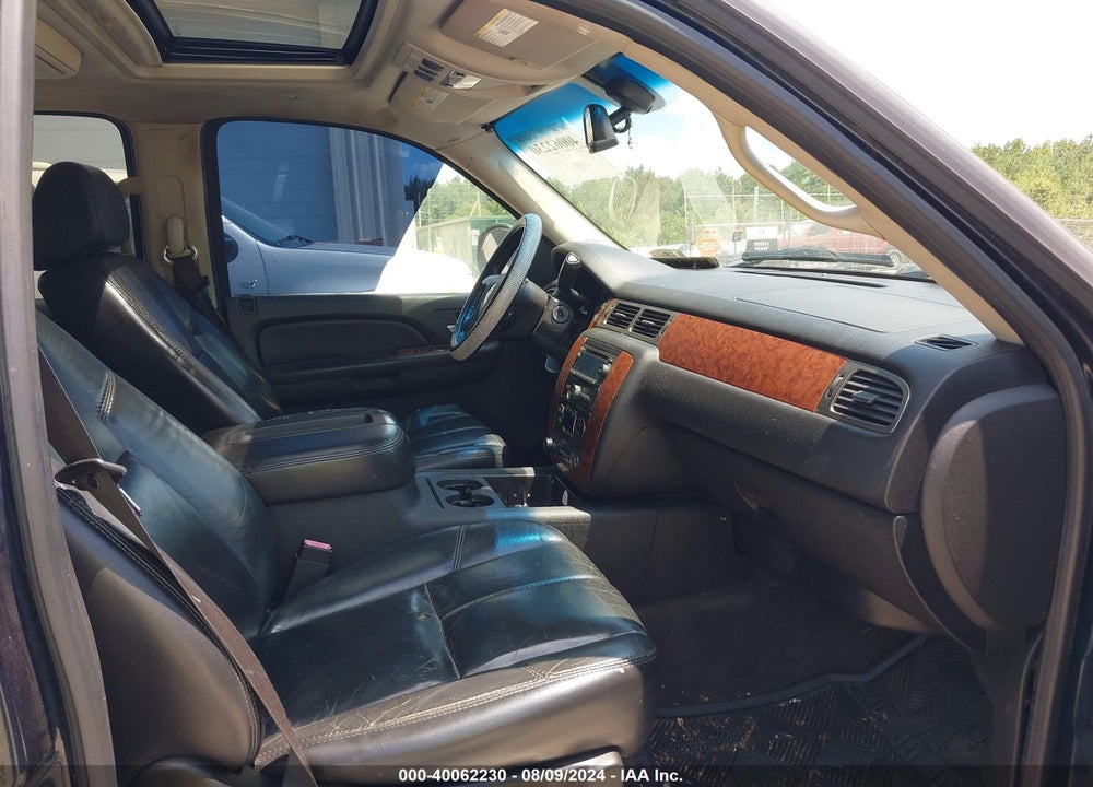 2007 CHEVROLET TAHOE LTZ VIN: 1GNFK13077J160930