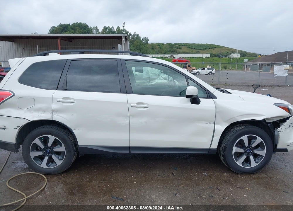 2017 SUBARU FORESTER 2.5I PREMIUM VIN: JF2SJAGCXHH451236