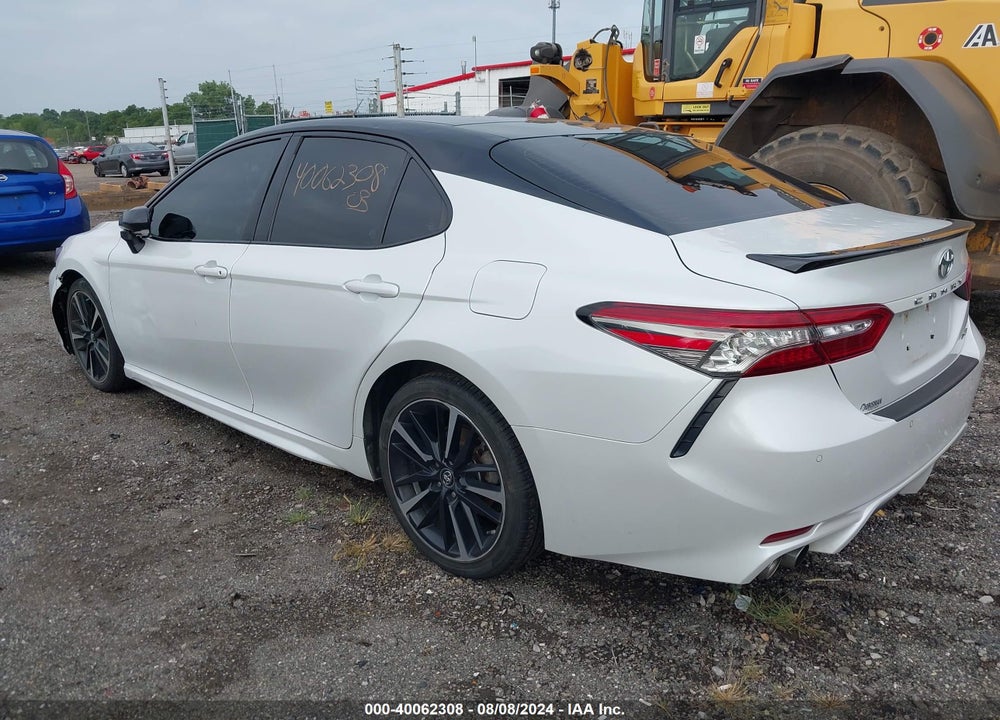 2018 TOYOTA CAMRY XSE VIN: 4T1B61HK7JU126512
