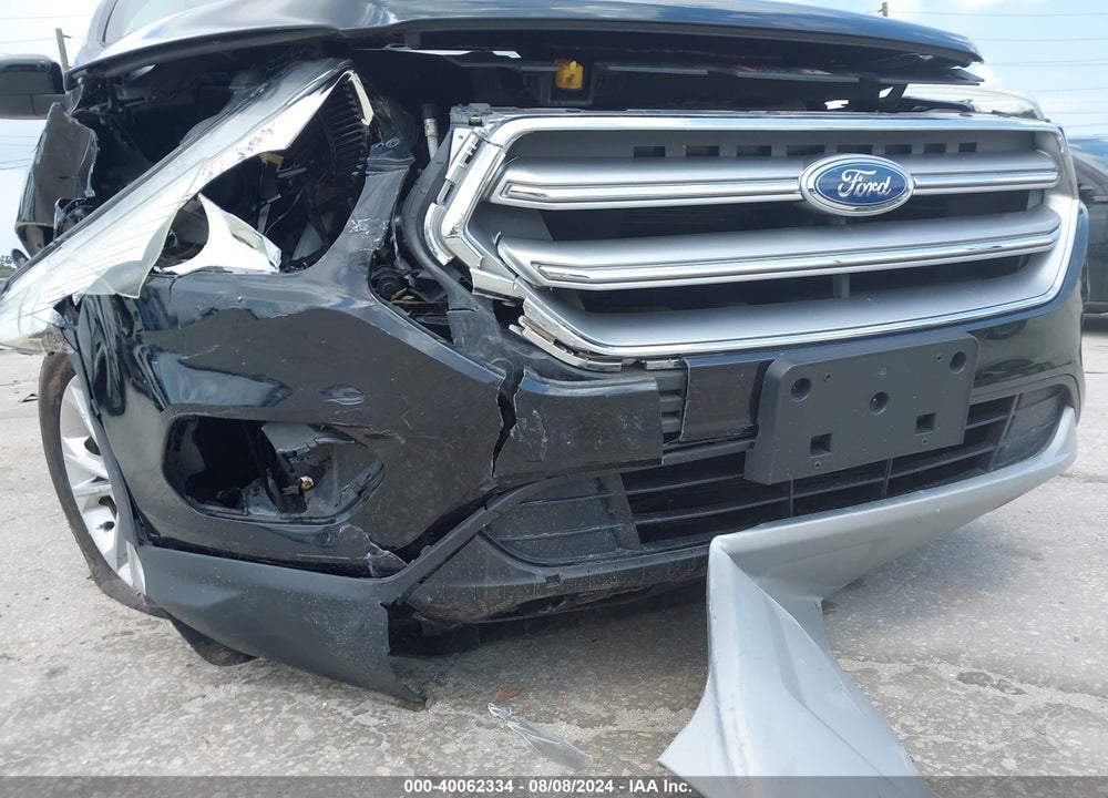 2017 FORD ESCAPE SE VIN: 1FMCU9GD3HUB27386