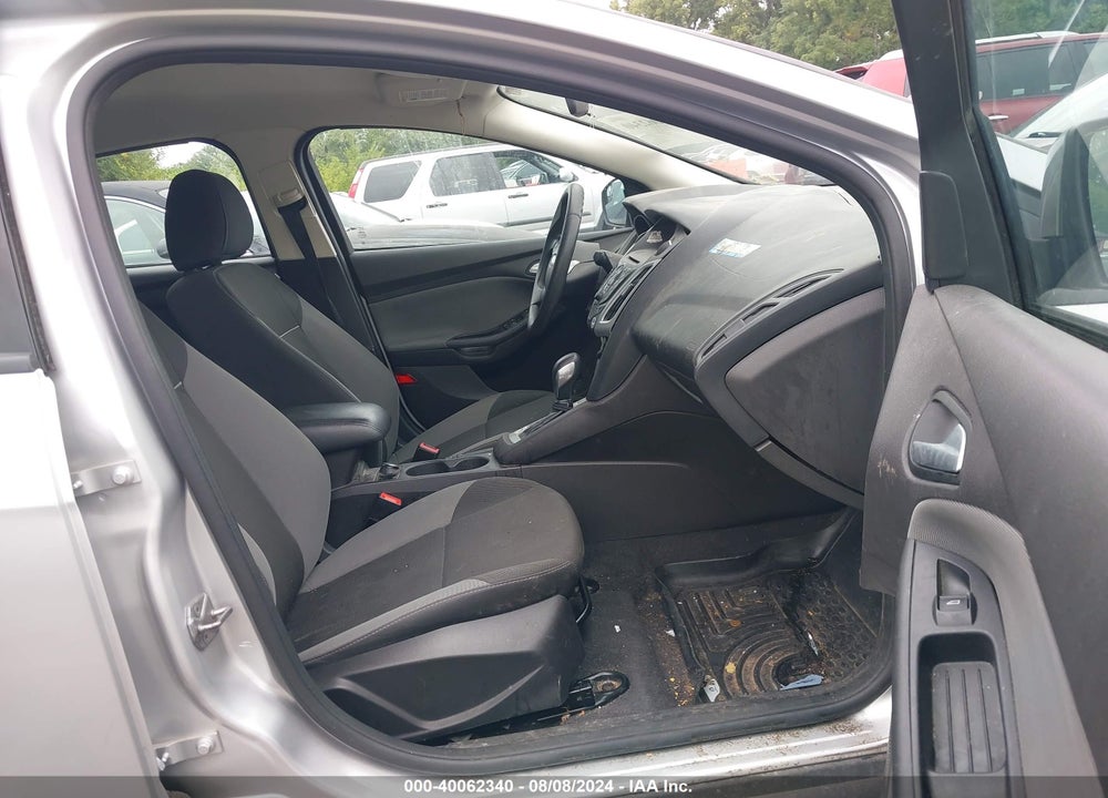 2014 FORD FOCUS SE VIN: 1FADP3F24EL127739