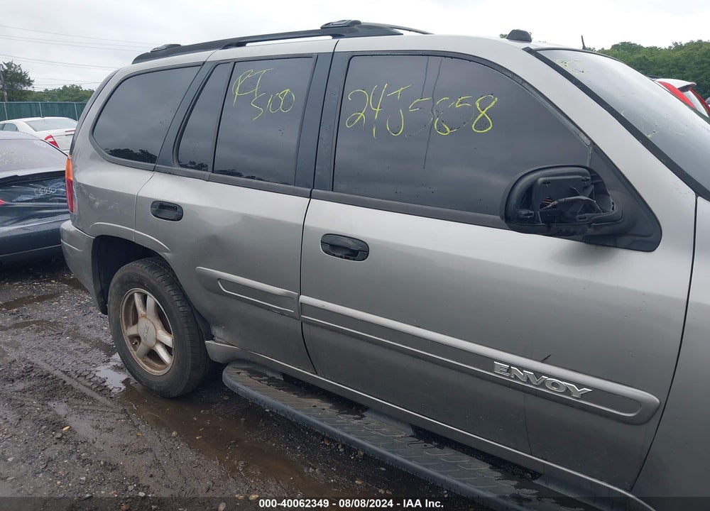 2005 GMC ENVOY SLE VIN: 1GKDT13SX52229457
