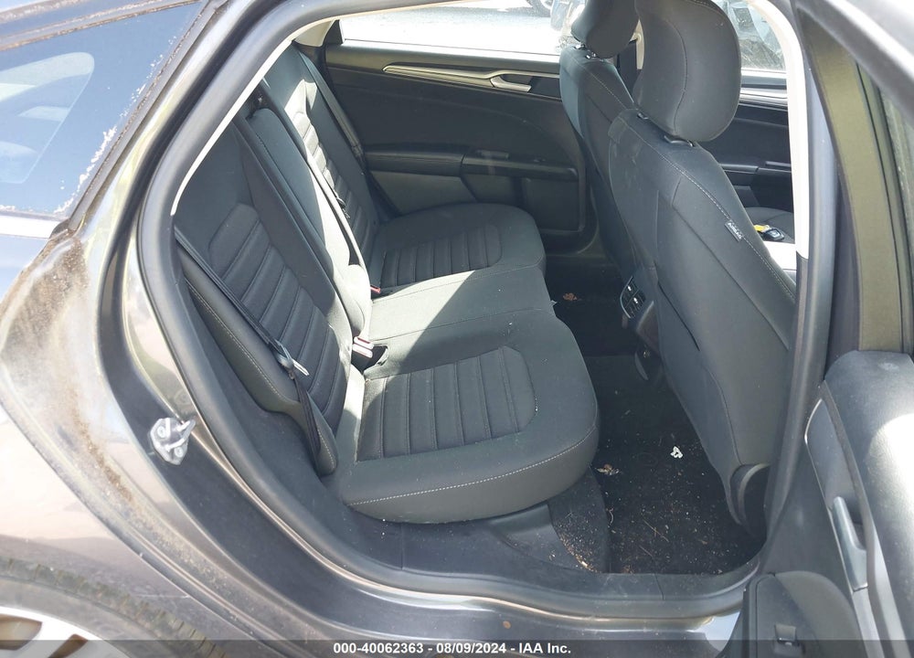 2018 FORD FUSION SE VIN: 3FA6P0HD1JR195613