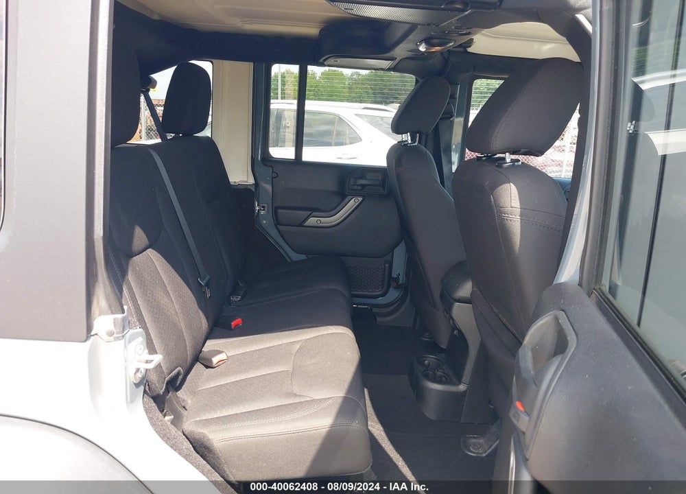 2015 JEEP WRANGLER UNLIMITED SPORT VIN: 1C4BJWDG0FL586223
