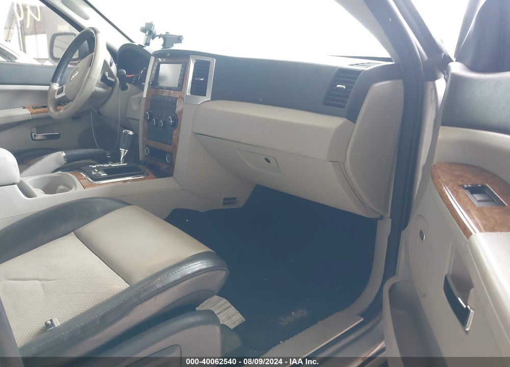 2008 JEEP GRAND CHEROKEE LIMITED VIN: 1J8HR58298C127909