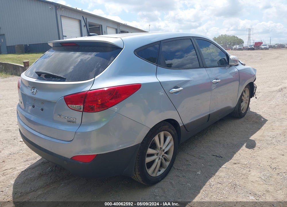 2013 HYUNDAI TUCSON LIMITED VIN: KM8JU3AC5DU661438