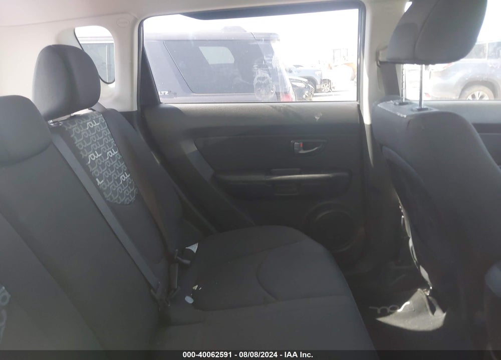 2011 KIA SOUL VIN: KNDJT2A24B7218413