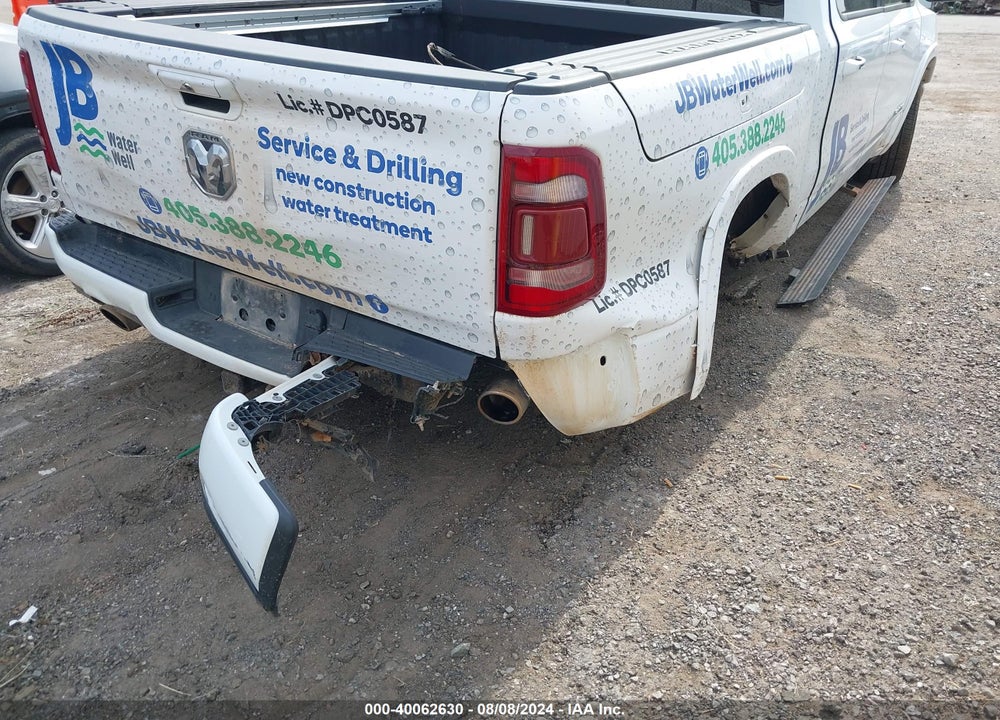 2022 RAM 1500 LAIE  4X4 5'7 BOX VIN: 1C6SRFJT3NN430696
