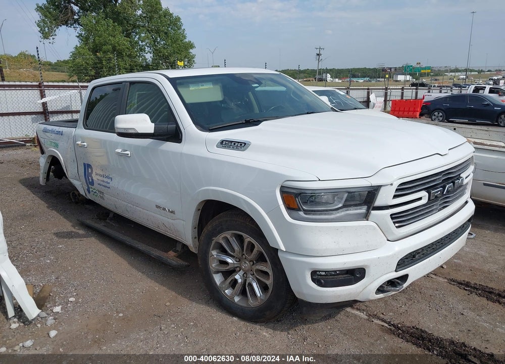 2022 RAM 1500 LAIE  4X4 5'7 BOX VIN: 1C6SRFJT3NN430696