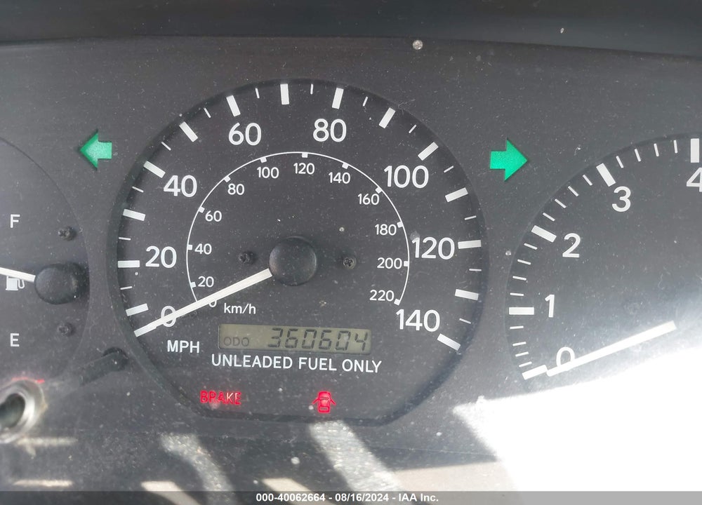 1998 TOYOTA CAMRY LE VIN: 4T1BG22KXWU352644