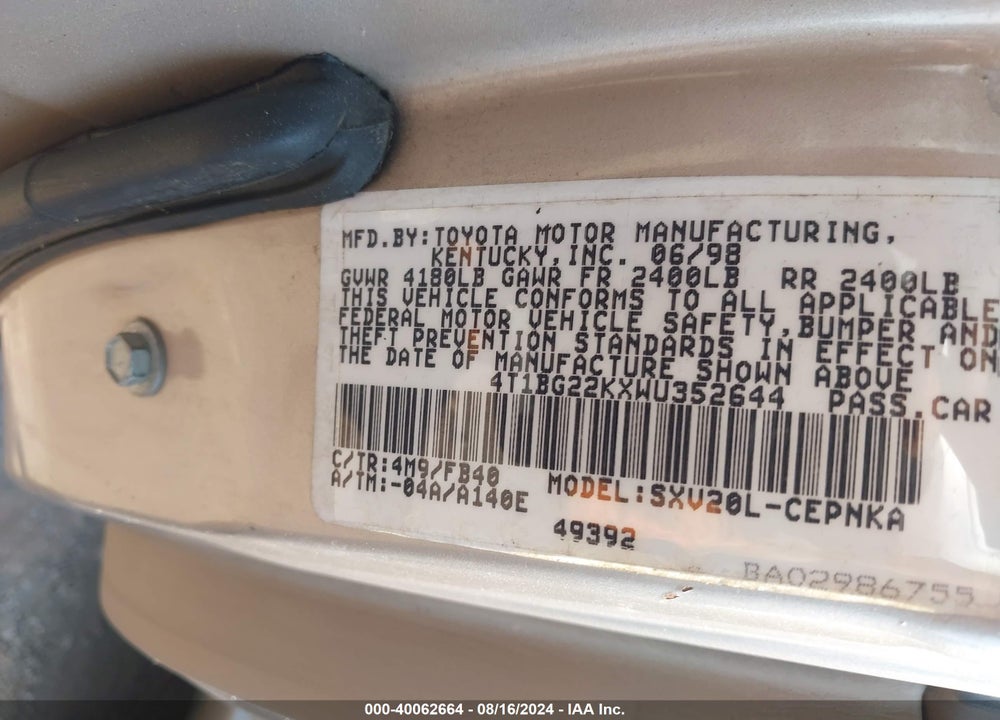 1998 TOYOTA CAMRY LE VIN: 4T1BG22KXWU352644