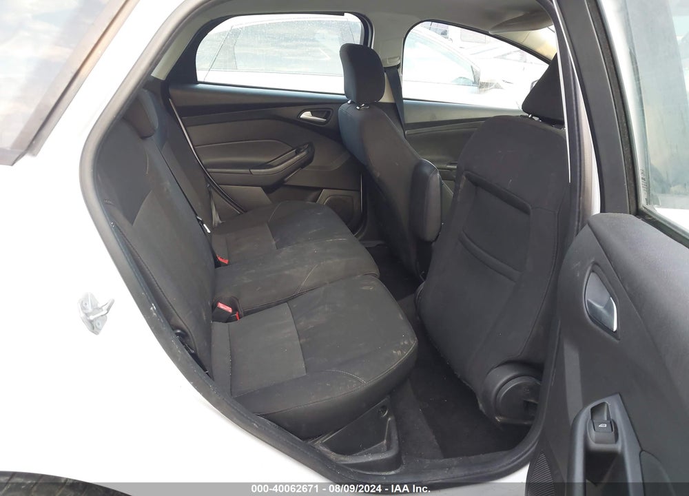 2017 FORD FOCUS SE VIN: 1FADP3K21HL286065