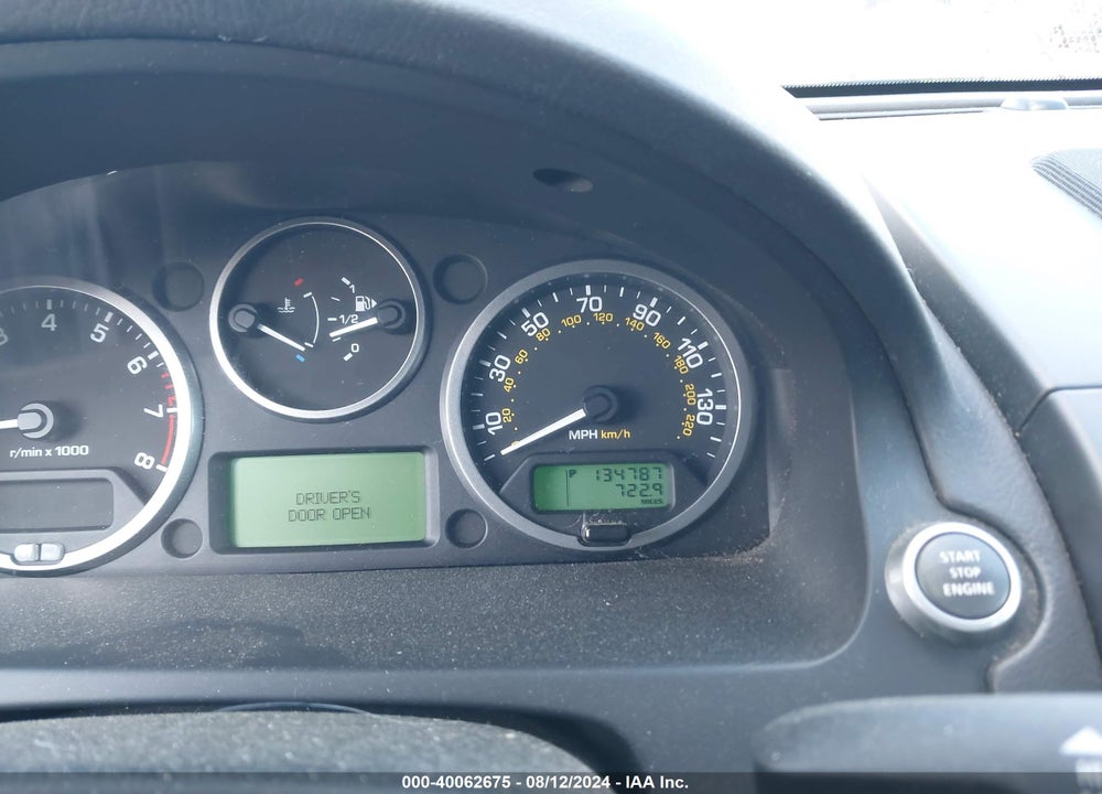 2011 LAND ROVER LR2 VIN: SALFR2BN2BH272891