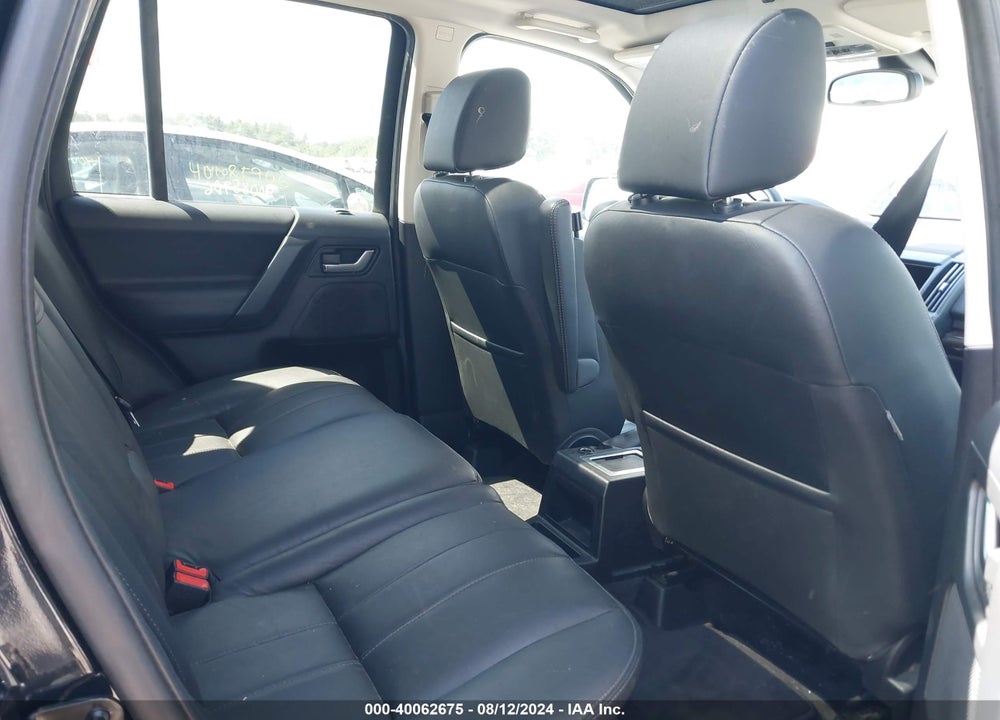 2011 LAND ROVER LR2 VIN: SALFR2BN2BH272891
