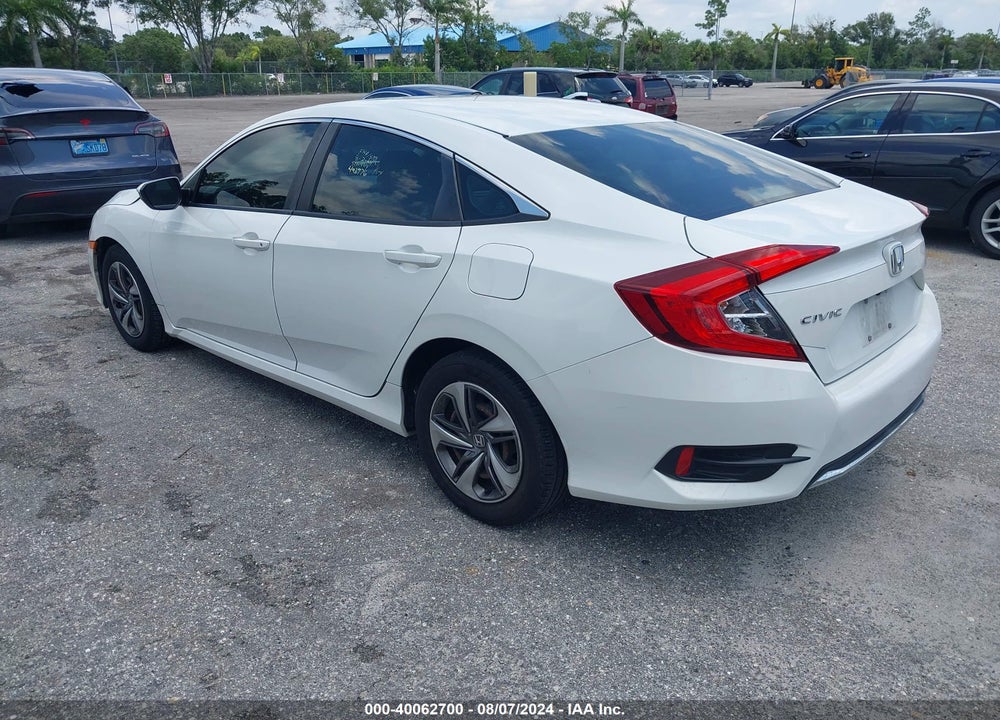 2019 HONDA CIVIC LX VIN: 19XFC2F6XKE020808