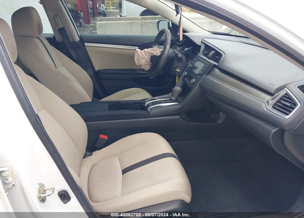 2019 HONDA CIVIC LX VIN: 19XFC2F6XKE020808
