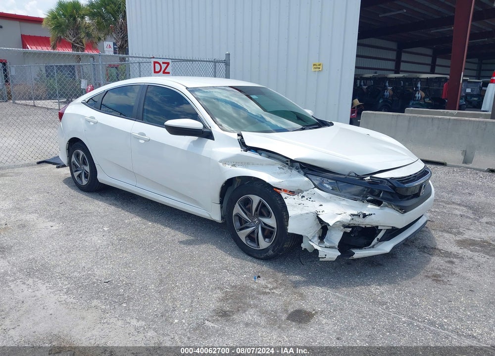2019 HONDA CIVIC LX VIN: 19XFC2F6XKE020808