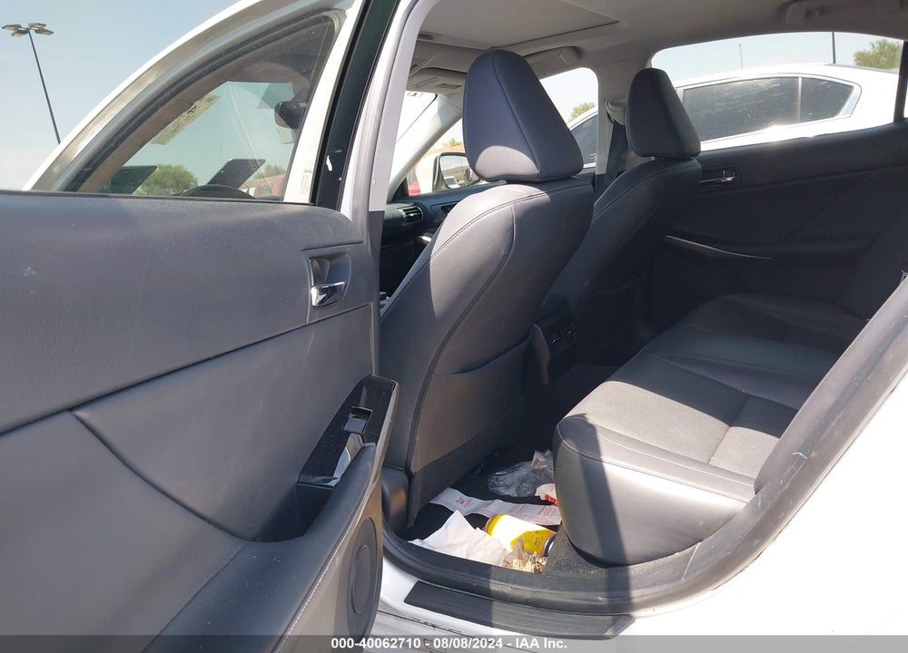 2016 LEXUS IS 200T VIN: JTHBA1D20G5010501