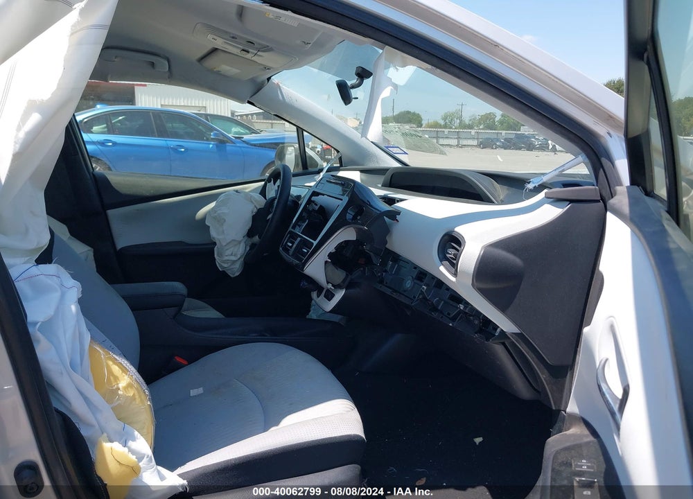 2016 TOYOTA PRIUS VIN: JTDKBRFU8G3506038