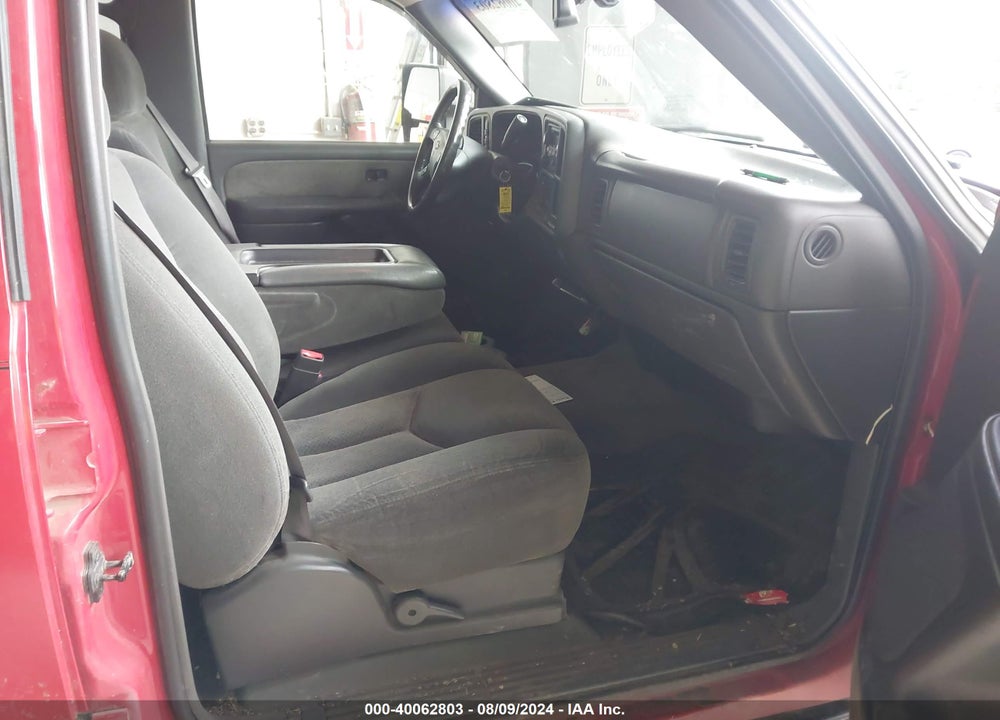 2003 CHEVROLET SILVERADO 2500HD LS VIN: 1GCHK23U13F101072