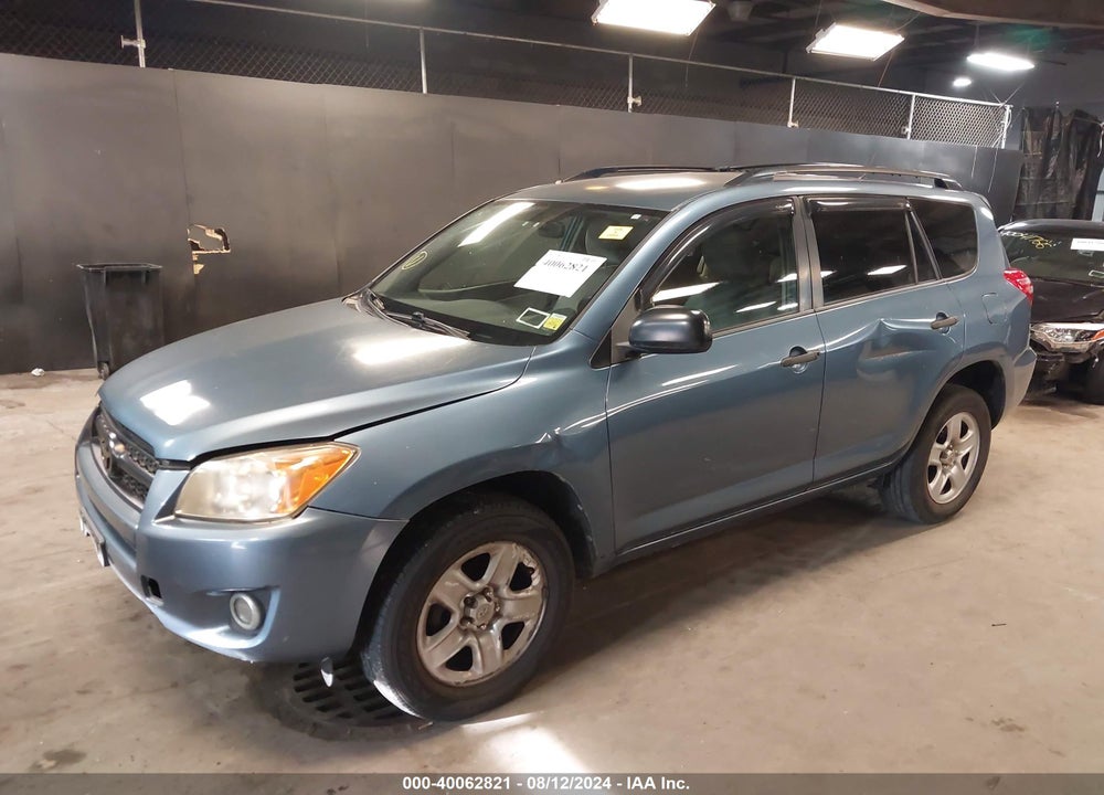 2009 TOYOTA RAV4 VIN: JTMBF33VX9D005082