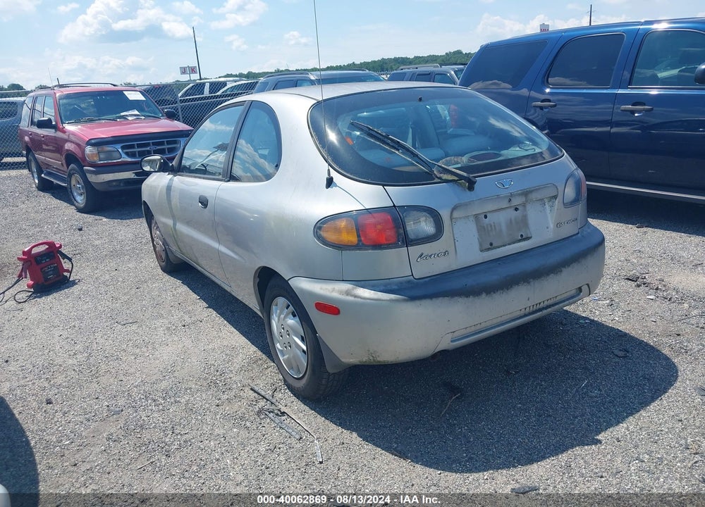 2001 DAEWOO LANOS S VIN: KLATA22641B639146