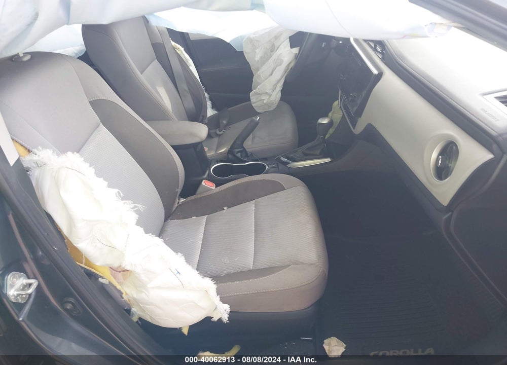 2019 TOYOTA COROLLA LE VIN: 2T1BURHE6KC228708