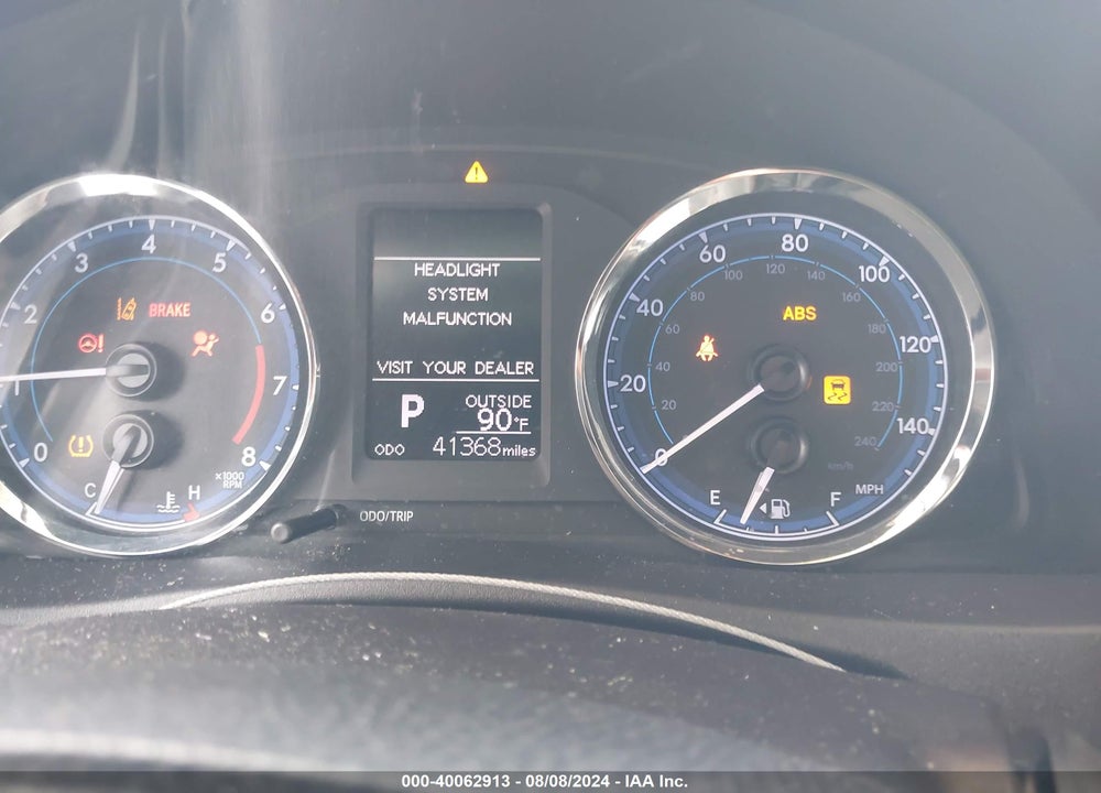2019 TOYOTA COROLLA LE VIN: 2T1BURHE6KC228708